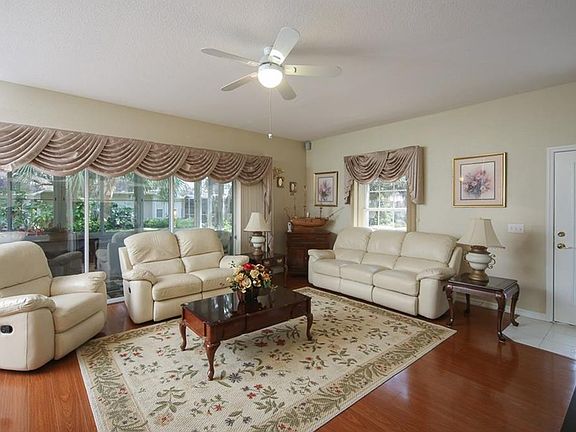 3rd image of 1236 Green Oak Trl