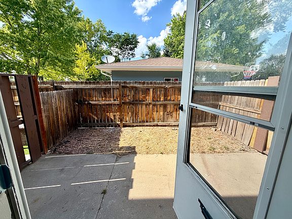5th image of 703 37th Ave APT 2