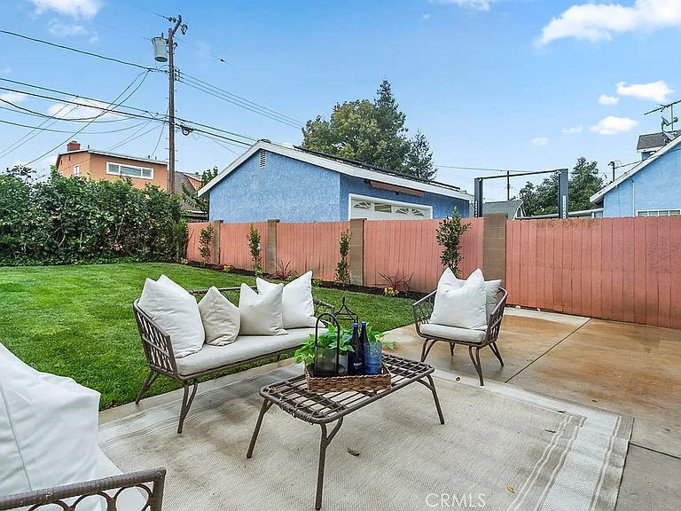 6091 Navajo Rd — Photo 47