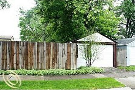 2nd image of 11123 Studebaker Ave