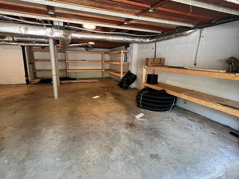 707 Warwick Rd — Photo 20
