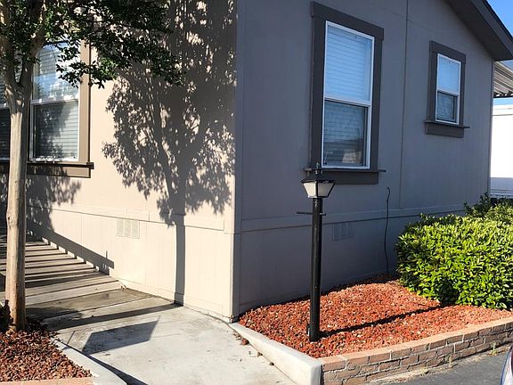 4th image of 425 W 20th Century Blvd #C-6