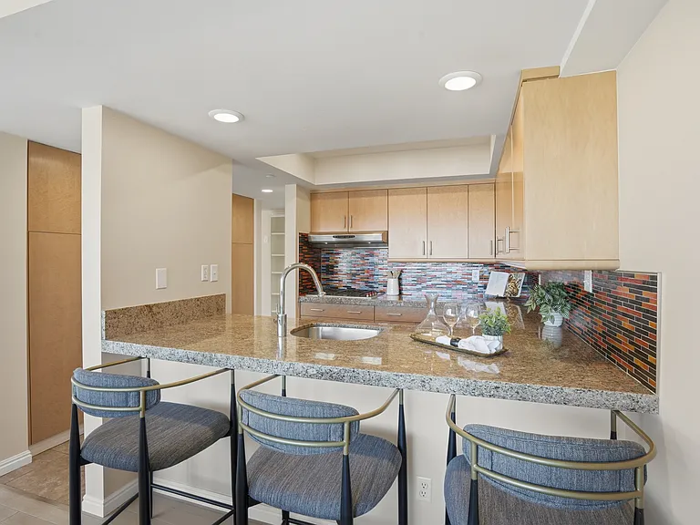 3125 E Kennedy Dr #501 — Photo 4