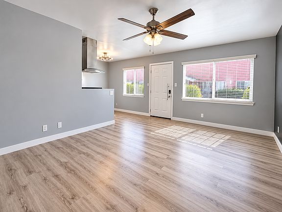 2nd image of 611 Walnut Ave APT 6