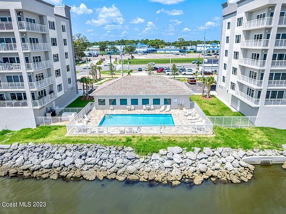 4th image of 1805 Riverside Dr #507N