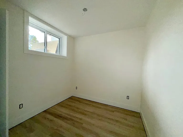 155 Glynn Ave #C — Photo 9
