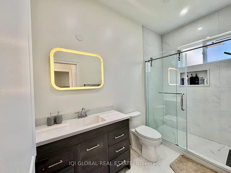 57 Threadneedle Cres — Photo 16