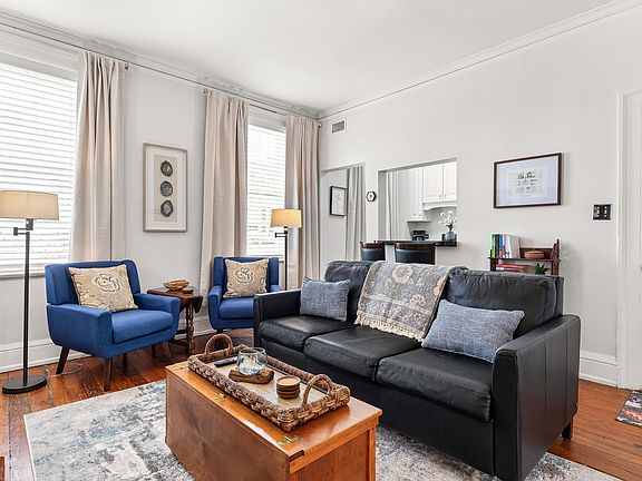 3rd image of 24 E Macon St #2