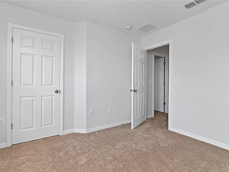 2913 Windmill Dr — Photo 24