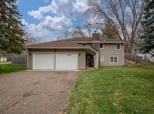 6516 Berkshire Ln N, Maple Grove, MN 55311
