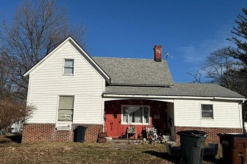 1st image of 224 S College St