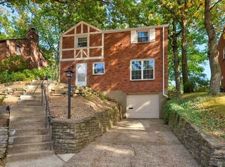 739 Crystal Dr, Pittsburgh, PA 15228