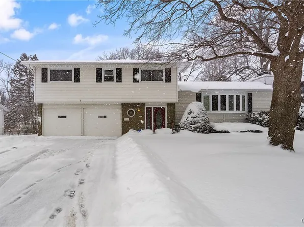 304 Colony Park Dr, Liverpool, NY 13088