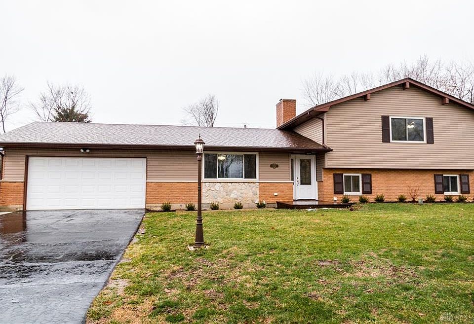 1st image of 2323 Banyon Dr
