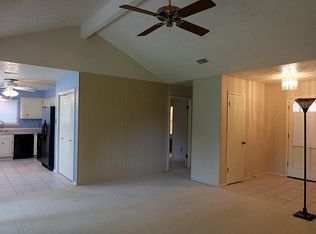17614 Plymouth Colony Ct, Webster, TX 77598
