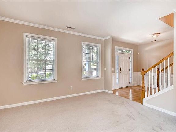 2nd image of 5170 Chattanooga Way