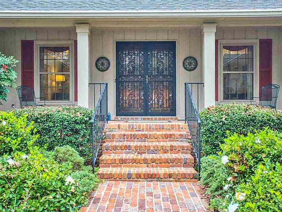 2nd image of 3710 Glin Cir