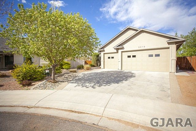 1st image of 2672 Riverwood Ct