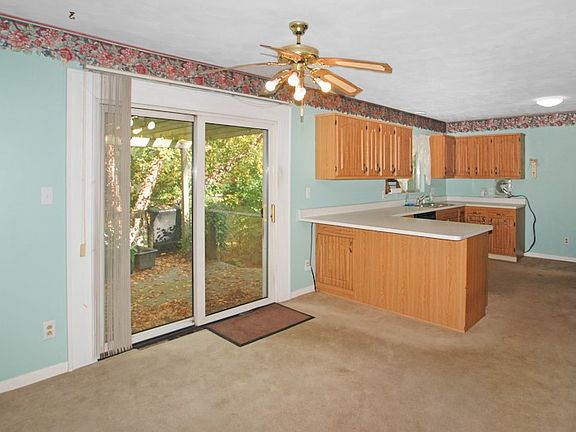 5th image of 113 Hillcrest Dr