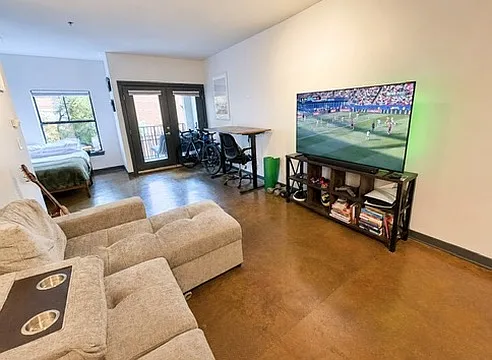 1 bed, 620 sqft, $2,350 — Photo 2