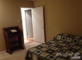 12000 Deutschmann Ln, Saint Louis, MO 63131