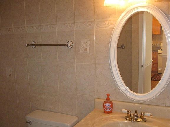 5th image of 6001 Arlington Blvd APT 603