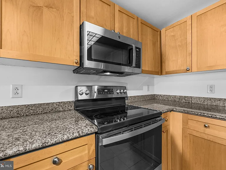 777 7th St NW #1003 — Photo 7