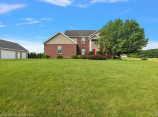 1999 Oakwood Rd, Ortonville, MI