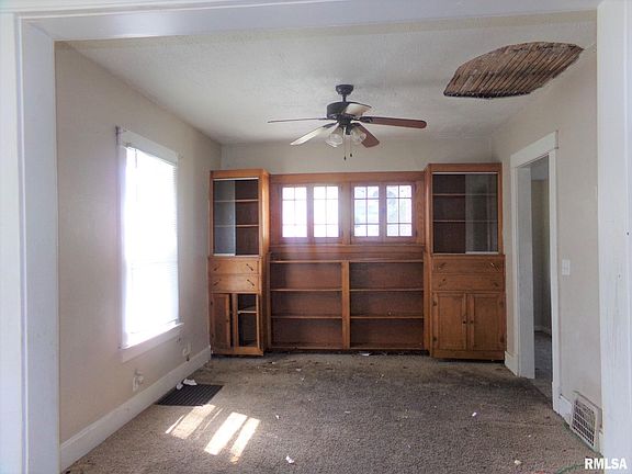 4th image of 224 16th Ave