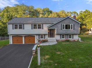 16 Bacon Rd, Framingham, MA 01701
