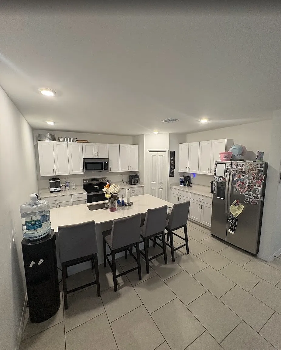 19573 Fairhill Ct — Photo 4