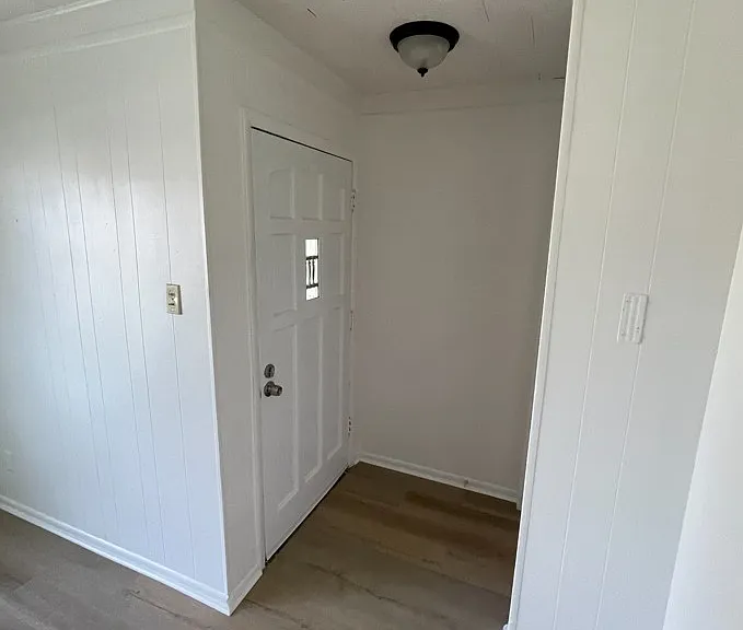 305 Midway Dr — Photo 19