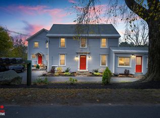 82 Foreside Rd APT B, Falmouth, ME 04105