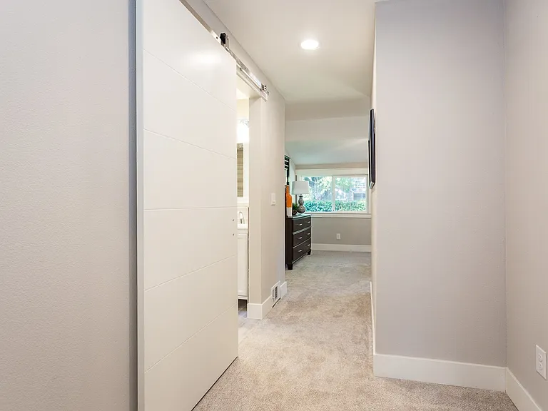 5262 Rosewood St — Photo 10