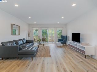 122 Ascot Ct APT D, Moraga, CA 94556