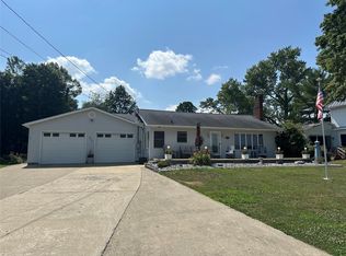 415 N 2nd St, Conneaut Lake, PA 16316