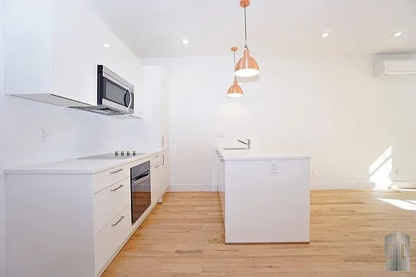 Rented by Skyline Group Real Estate | media 7