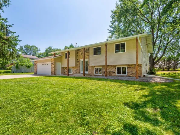 2025 Edgewood Dr, Owatonna, MN 55060