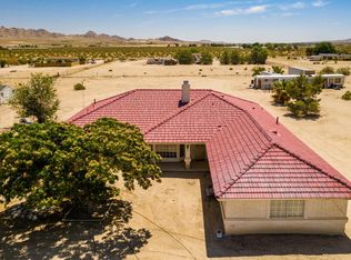 10975 Medanos Rd, Lucerne Valley, CA 92356