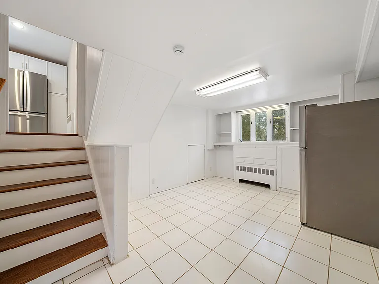 44 Knickerbocker Rd — Photo 22