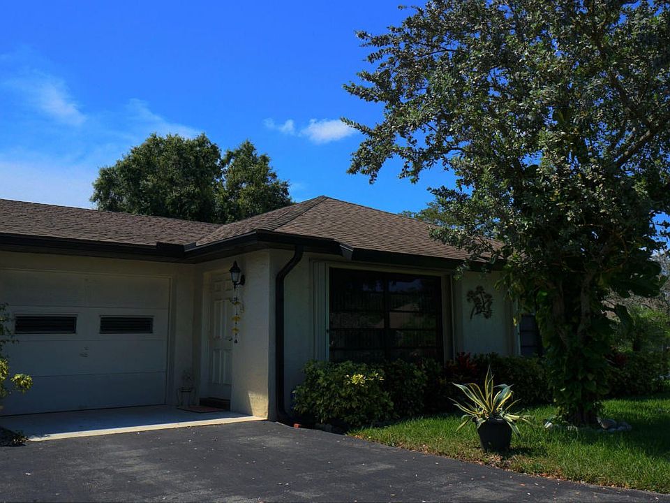 4877 Hawkwood Dr 3 _web