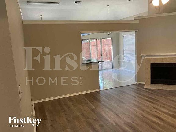 3rd image of 10116 Concord Dr