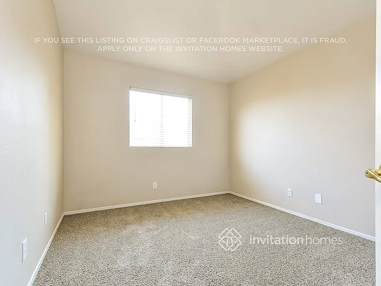 8904 Chenin Ave — Photo 9