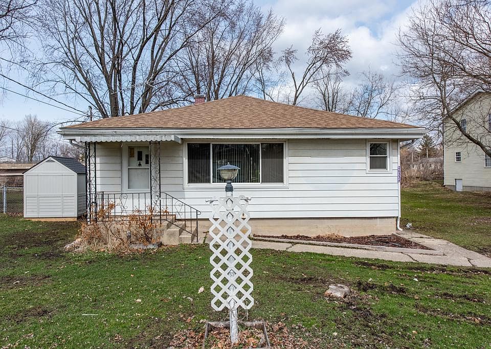 1st image of 26334 W Blackhawk Ave