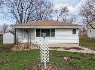 26334 W Blackhawk Ave, Ingleside, IL 60041