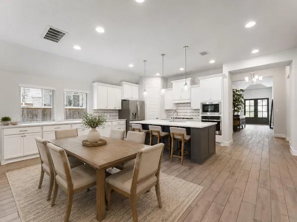 228 W Netleaf Ct, Montgomery, TX 77316