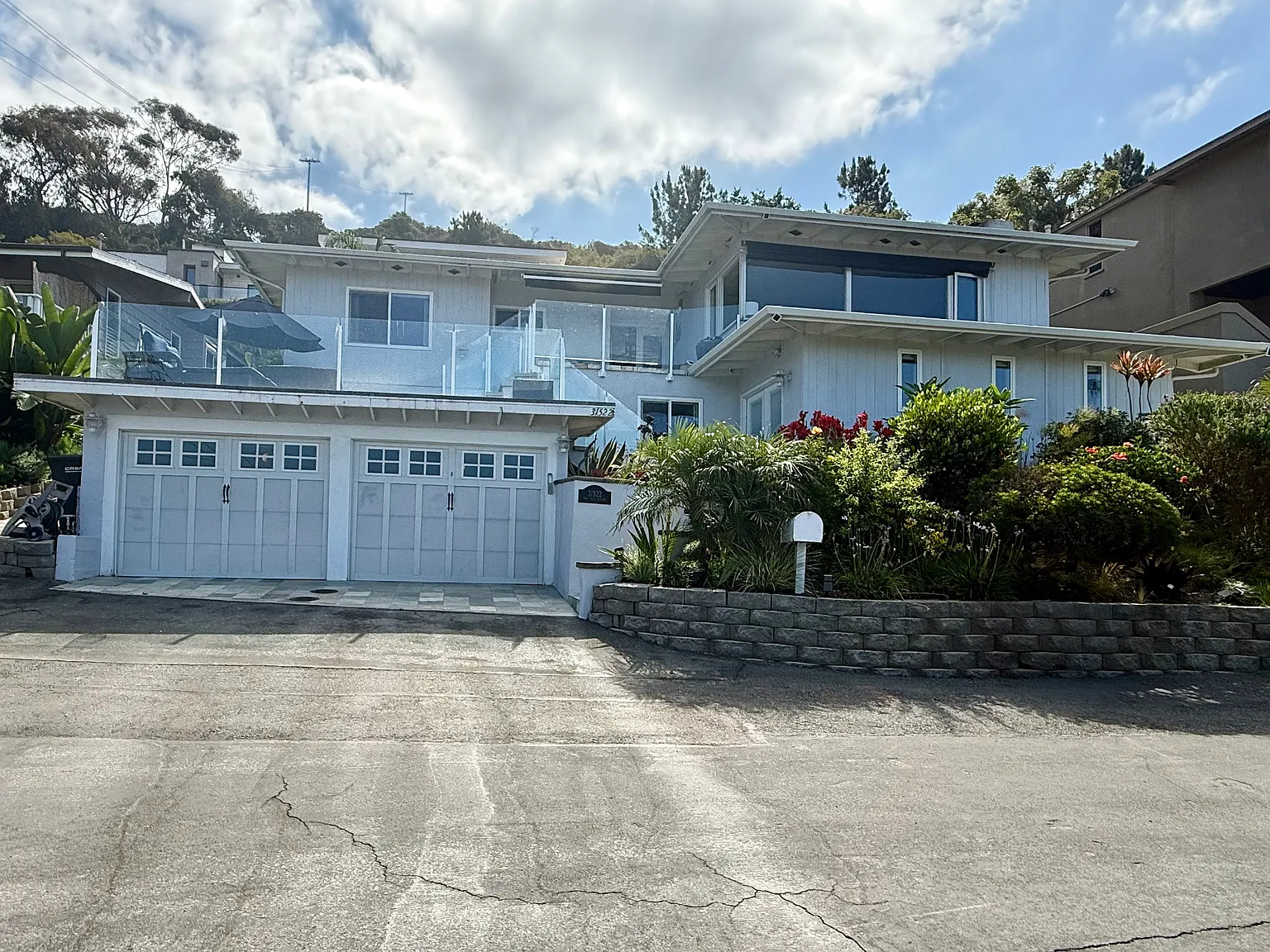3 bed, 1490 sqft, $7,900 — Photo 2