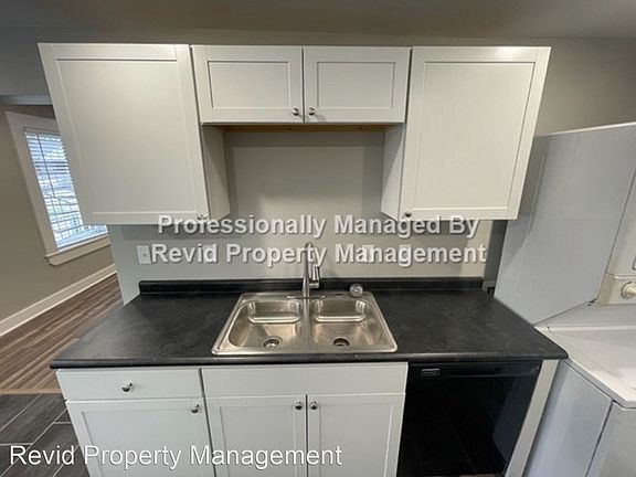 5th image of 3523 Barwood Cir