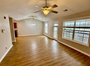 857 Malabu Dr APT 5201, Lexington, KY 40502