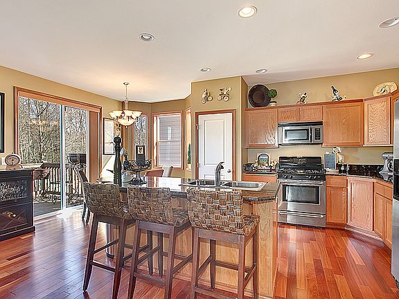 4th image of 5703 8th Dr W